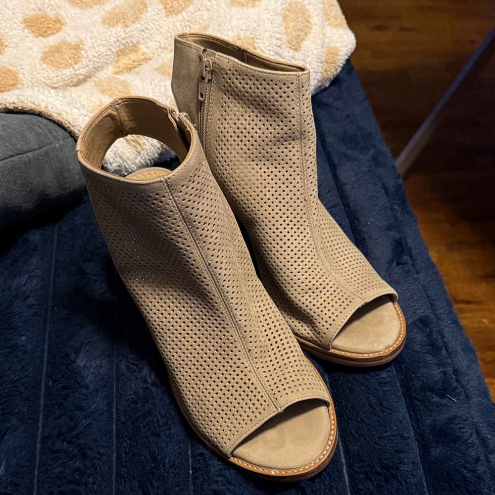 Gianni Bini Beige Perforated Peep-Toe Booties